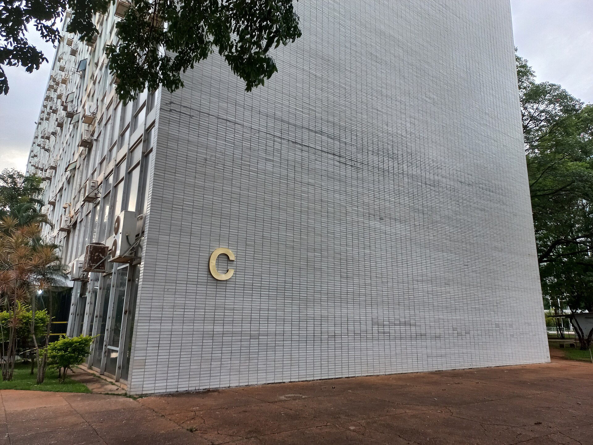 Por que Foz do Iguaçu precisa parar de tratar a Ponte da Amizade como problema só dela