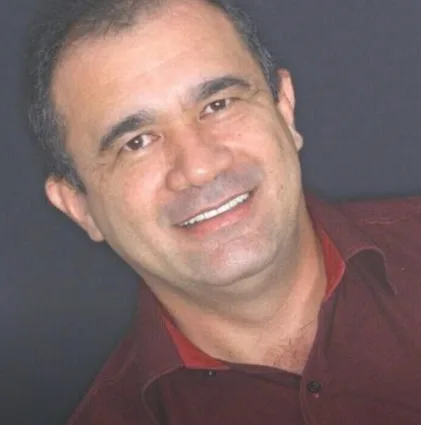 Mirando uma cadeira no legislativo, Ninho Testoni assume papel de protagonista