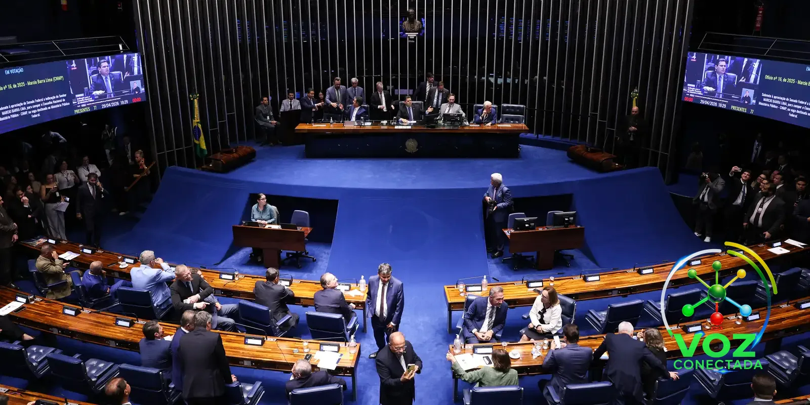 Alcolumbre trava tramitação da PEC do fim da escala 6x1 no Senado