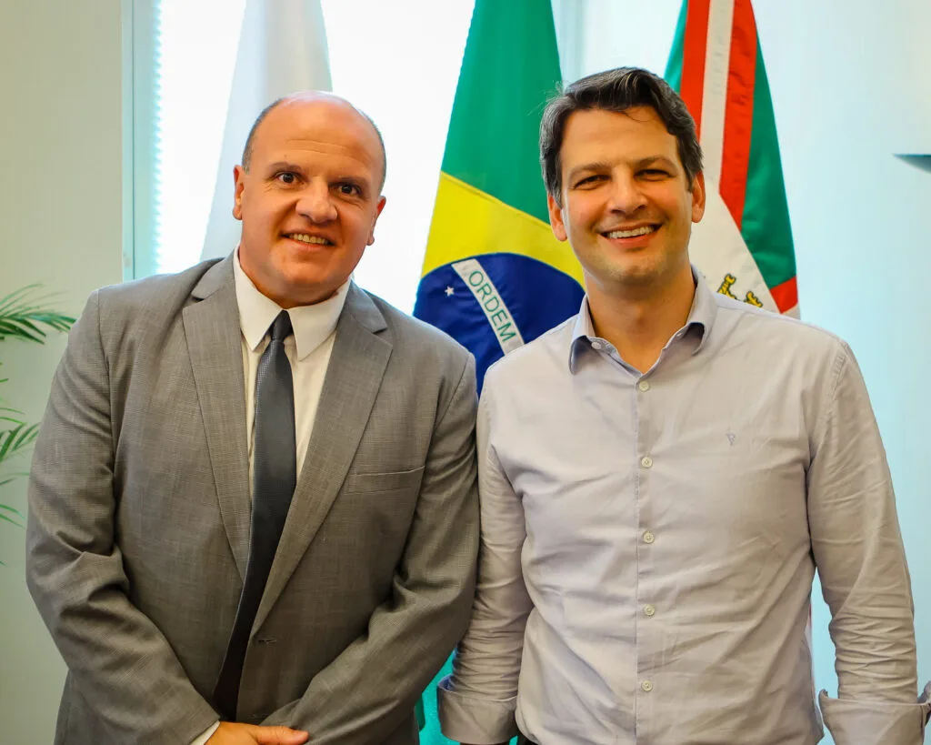 Leonidas Dias assume a Prefeitura de Curitiba até quarta com Pimentel em missão em Londres