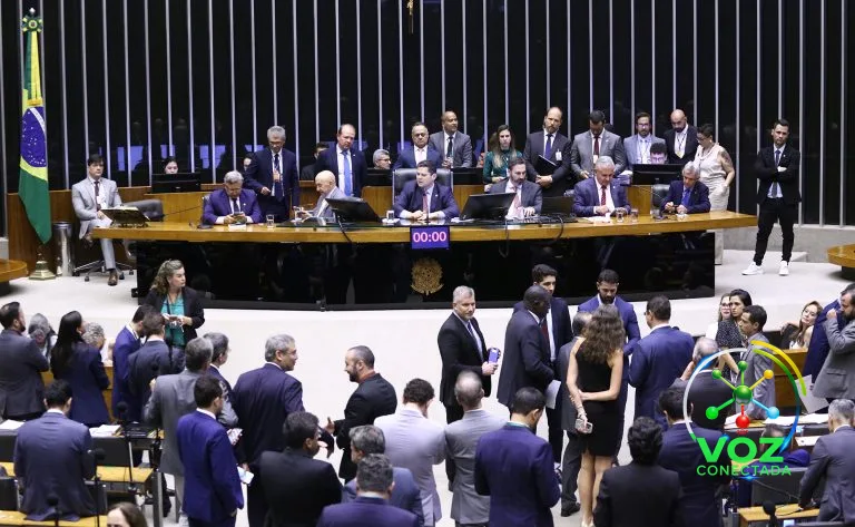 Congresso adia votações cruciais sobre orçamento e meio ambiente