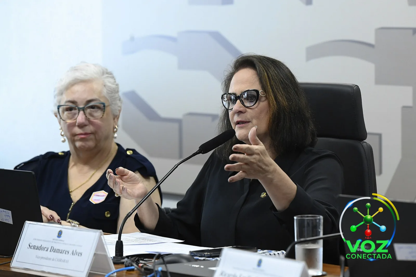 Caminhoneiros ameaçam parar o país e pressionam Senado a votar a MP do Frete, que expira dia 16