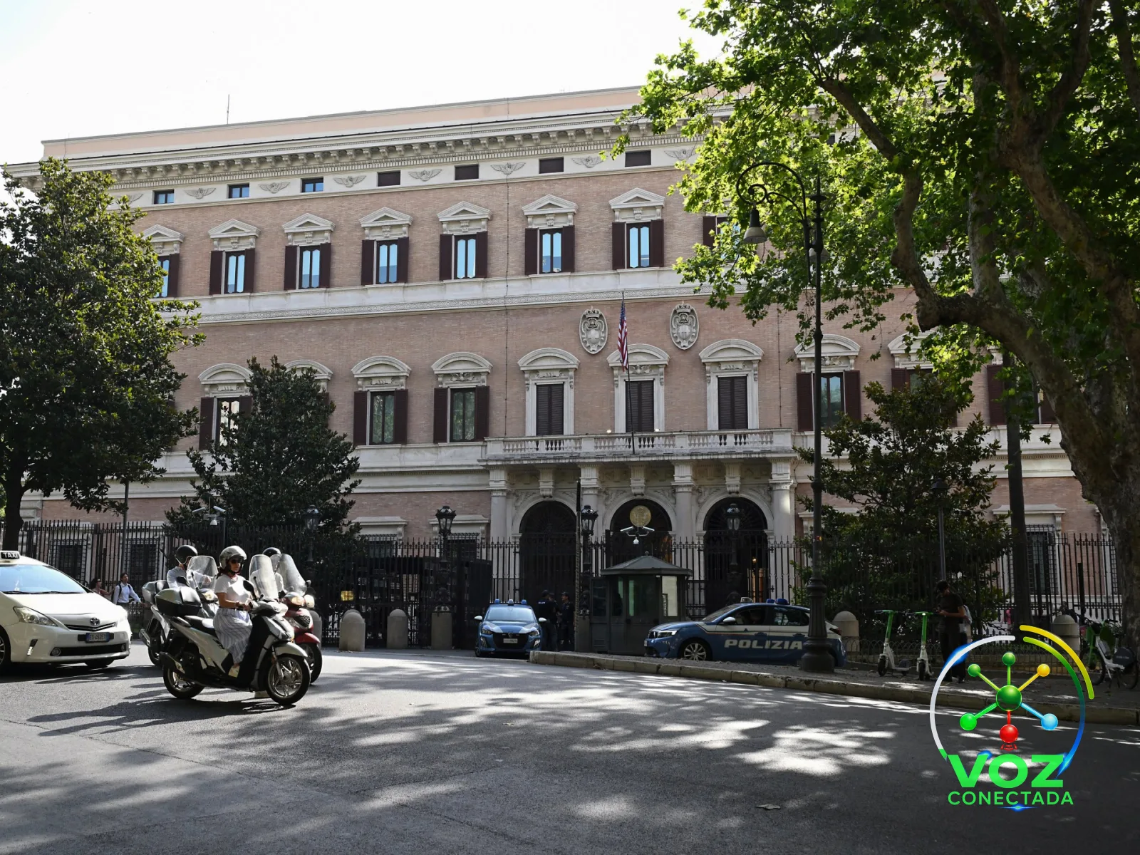 Israel e Líbano negociam em Roma a retirada de tropas, mas Hezbollah rejeita entregar as armas
