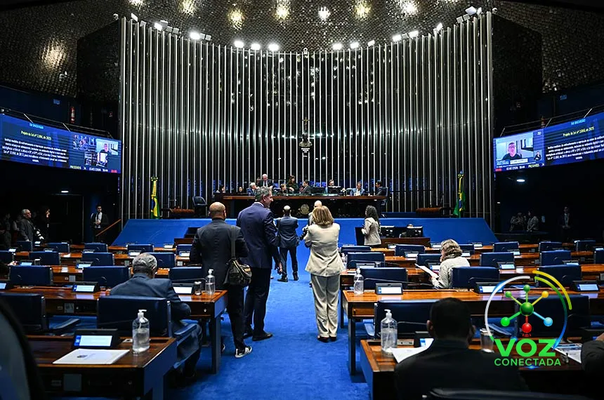 Senado aprova o "Pix Pensão" e pagamento automático de alimentícia vai à sanção