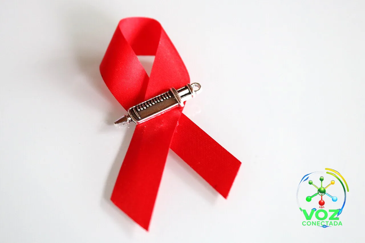 Novas infecções e mortes por HIV são as menores em três décadas, mas Unaids alerta para queda de 18% no financiamento