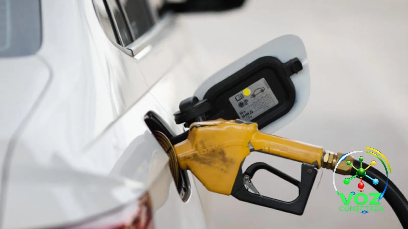Brent volta a bater US$ 90 com impasse na reabertura do Estreito de Ormuz