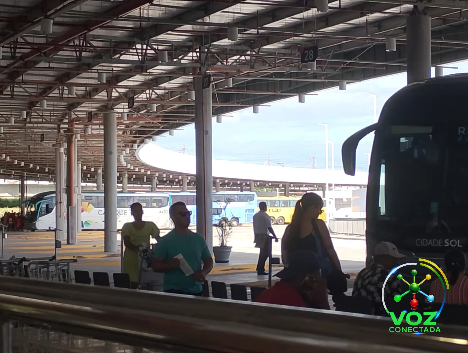 Plataforma de embarque de terminal rodoviário