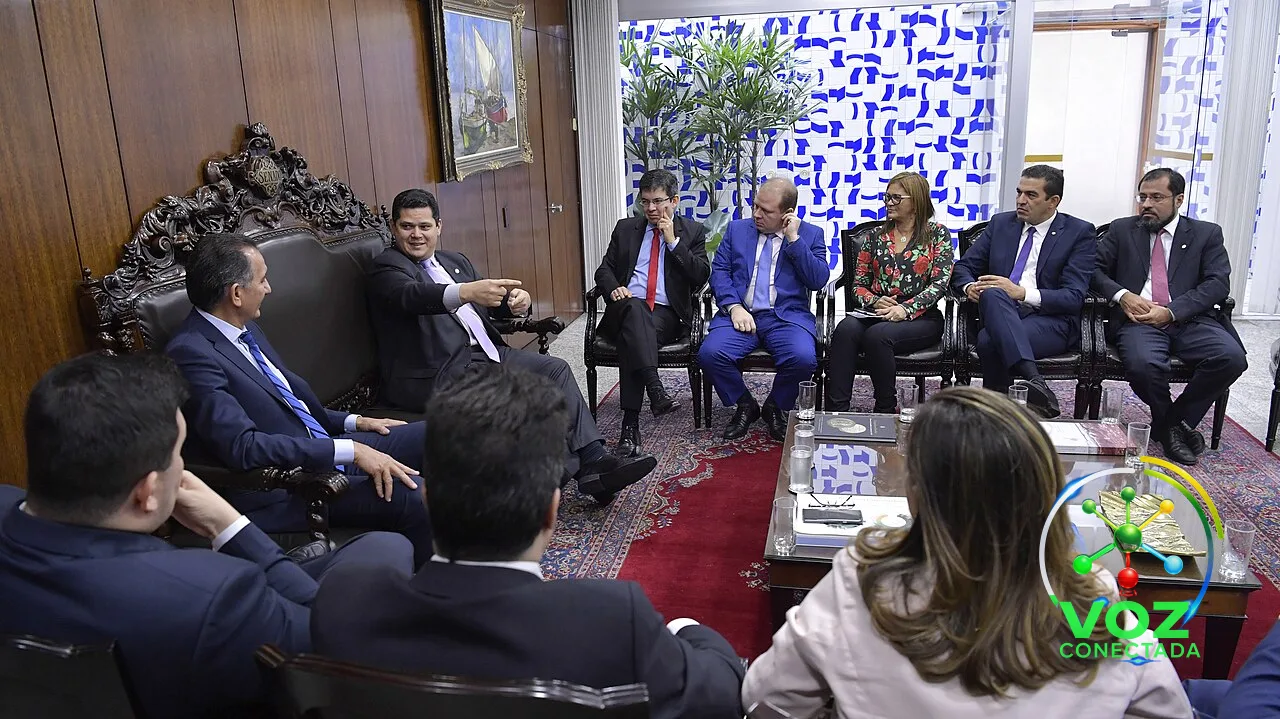 Alcolumbre abre caminho para votação do fim da 6×1 no Senado