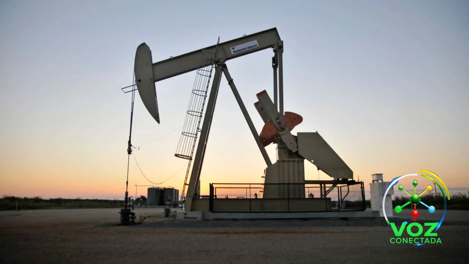 Petróleo sobe pela segunda semana seguida com o Estreito de Ormuz fechado pelo Irã