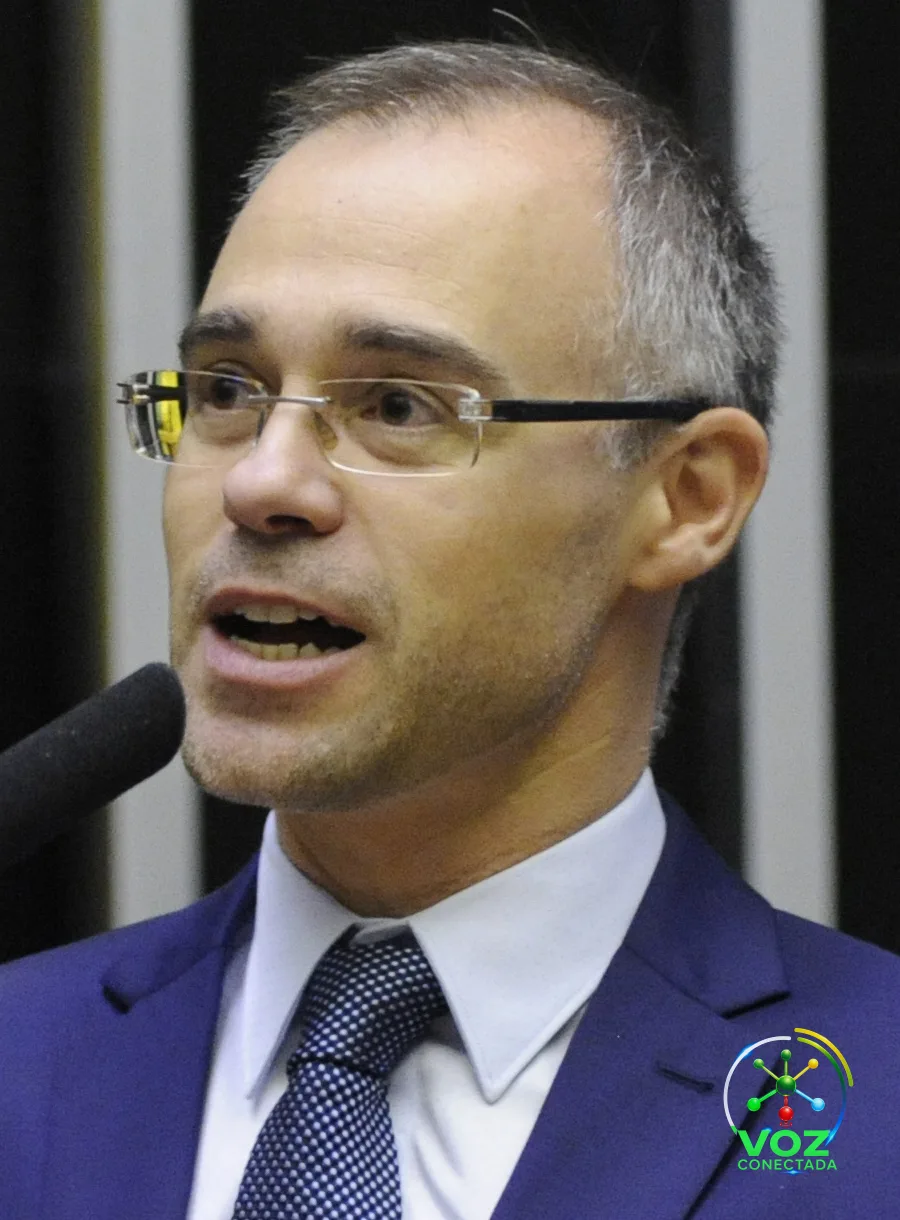 Mendonça autoriza segundo inquérito contra Lulinha, agora por tráfico de influência na Dataprev