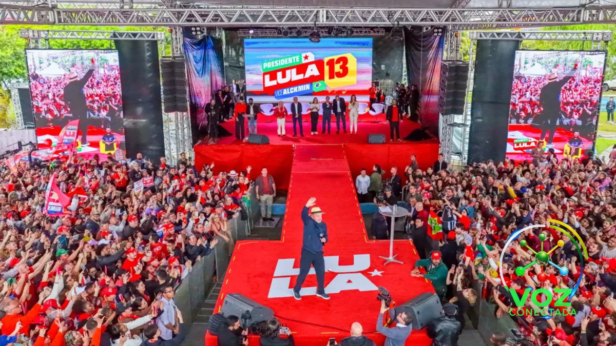 Lula diz em Florianópolis que quer ganhar a eleição "para manter Bolsonaro na cadeia"