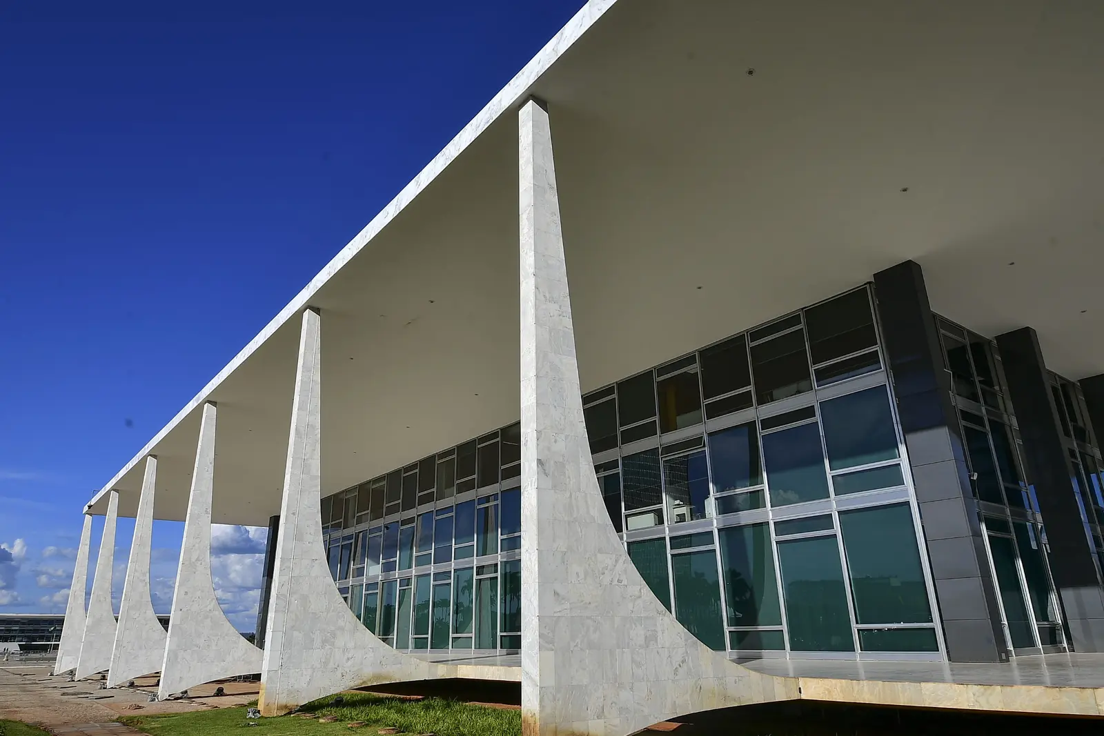 MP que proíbe as bets aguarda decisão de Fux no STF; ministro é relator de 3 ações